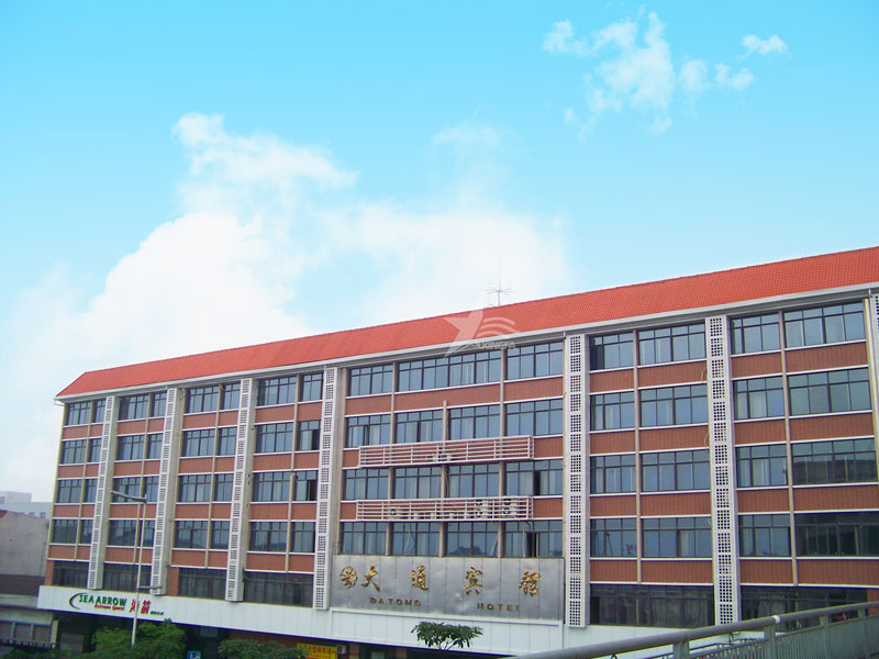 贺州合成树脂瓦：轻材质高性能，助力屋面建材市场持续发展
